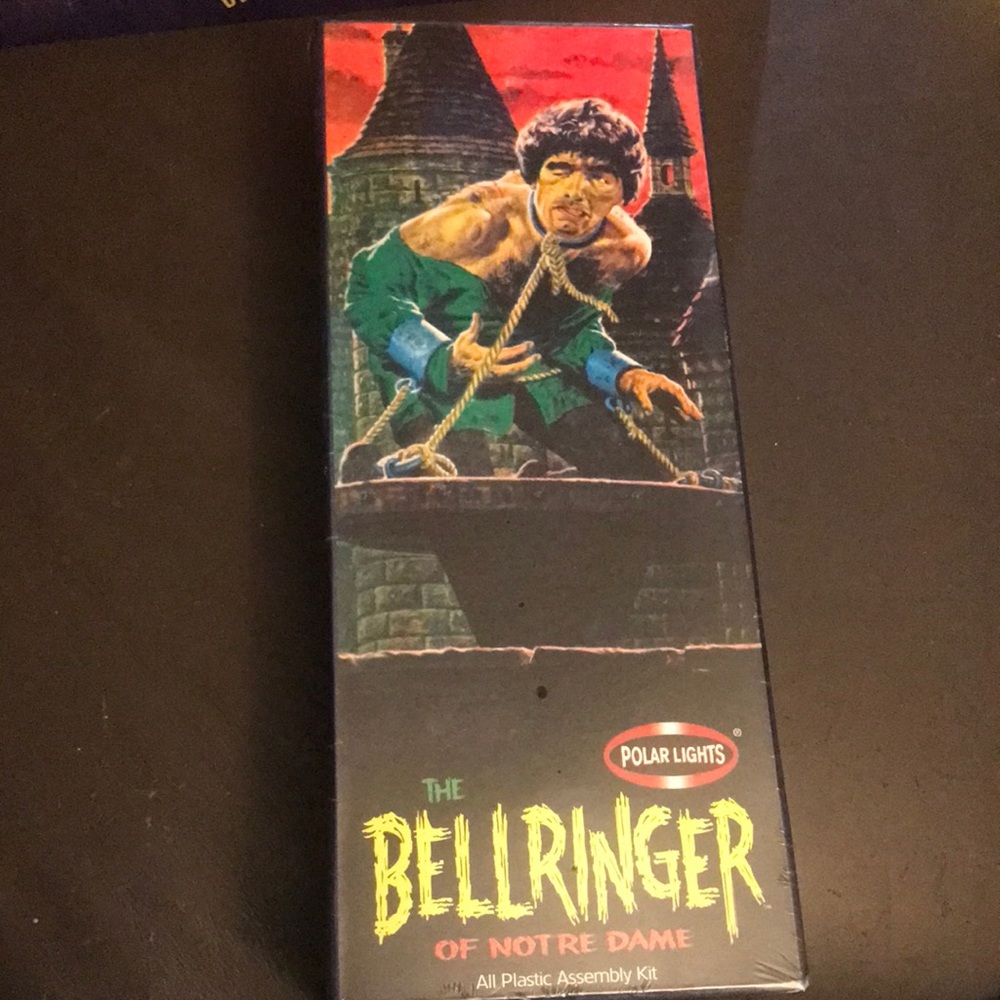 Polar Lights The Bellringer of Notre Dame Plastic Model Kit